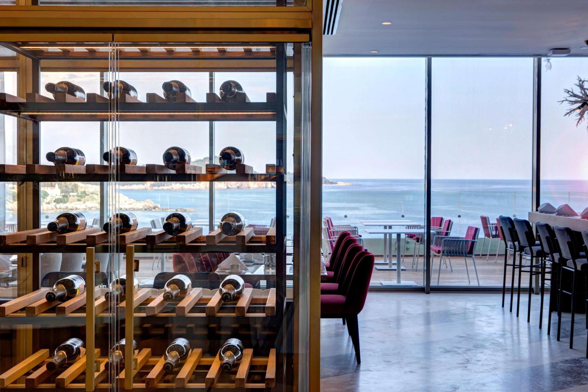 Rixos Premium Hotel