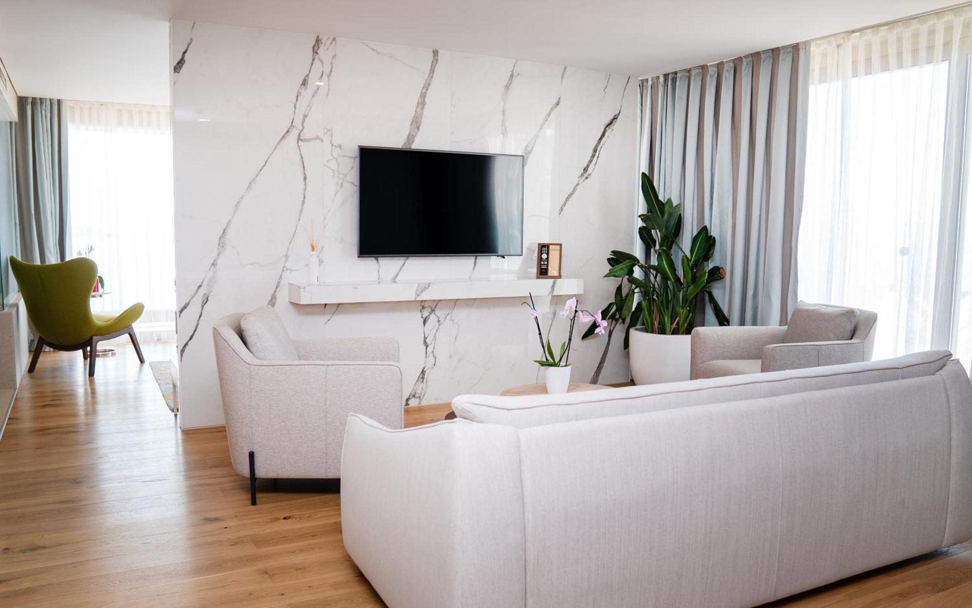 Rixos Premium Hotel